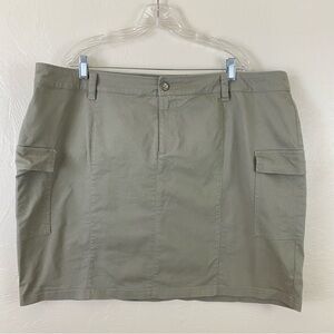 Torrid Size 20 Olive Green Cotton Cargo Pocket Zip-up Mini Skirt